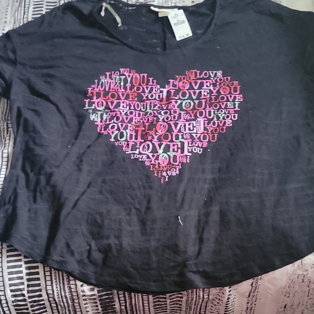 Black Heart Graphic T-Shirt
